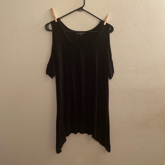Black short sleeve top - Picture 1 of 4